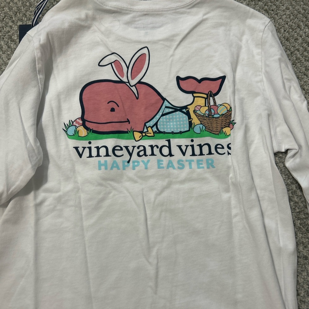 Vineyard Vines White Long Sleeve Tee with Graphic Design